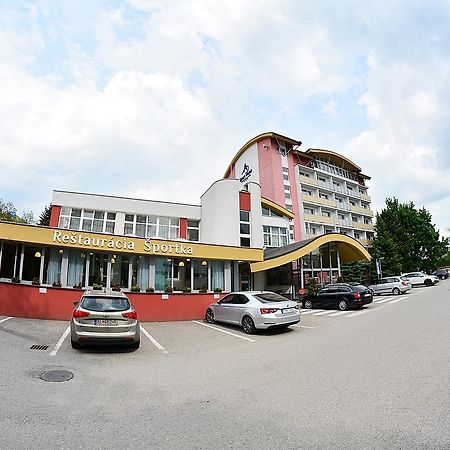 Alexandra Sport Hotel Púchov Exteriér fotografie
