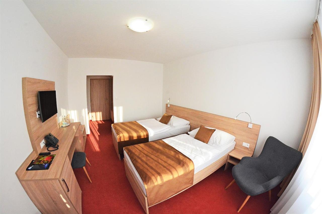 Alexandra Sport Hotel Púchov Exteriér fotografie